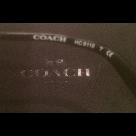 EUC. Coach Prescription Eyeglasses - Picture 5 of 6